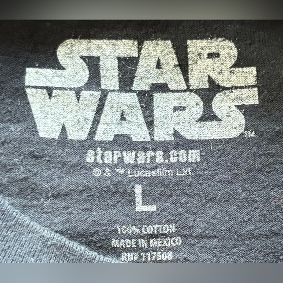 Star Wars Graphic T-Shirt Size Large - Picture 2 of 2